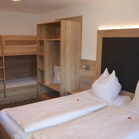 Schoental Guest house 3*