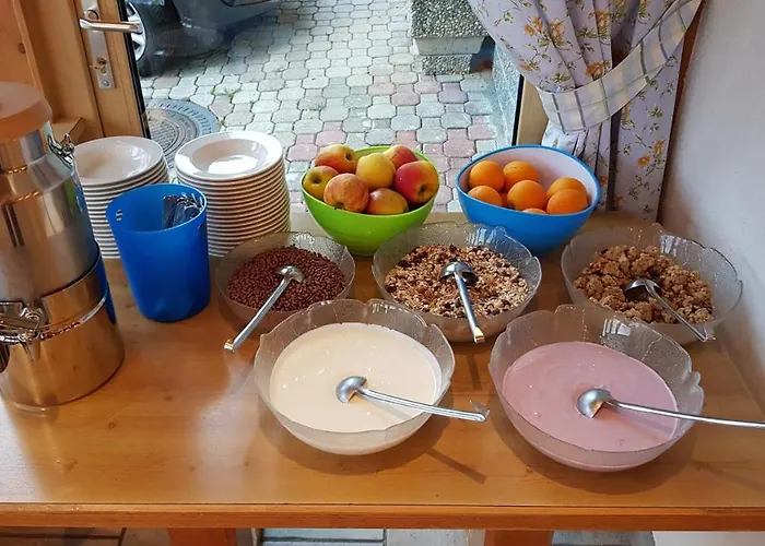 Pensión Schoental 3*